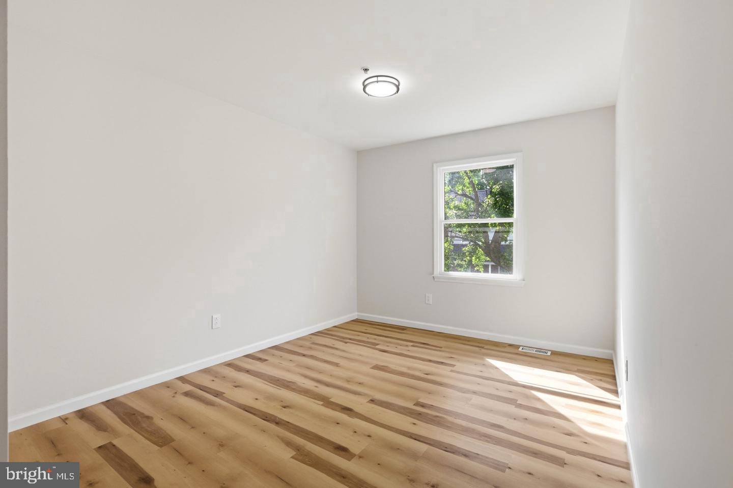 815 Philadelphia Ave Property Photo 22