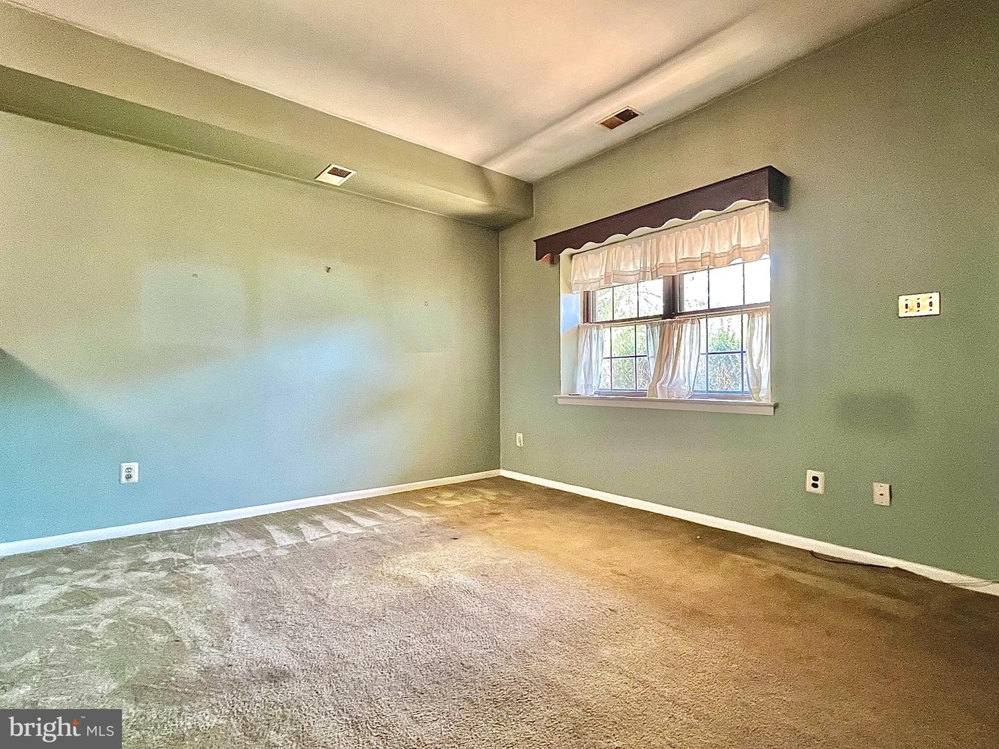 903 Clover Pl Property Photo 2