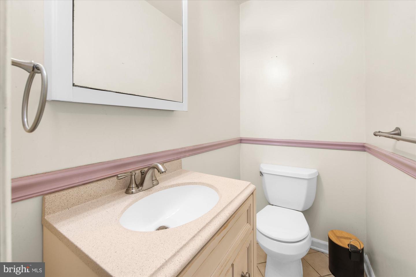 1021 Weybridge Ct Property Photo 20