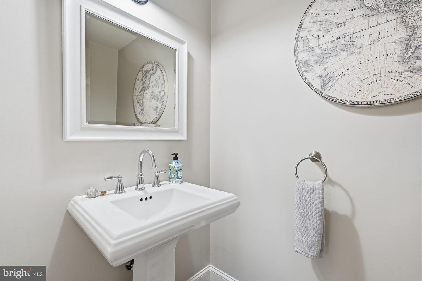 6 Moon Cir Property Photo 20
