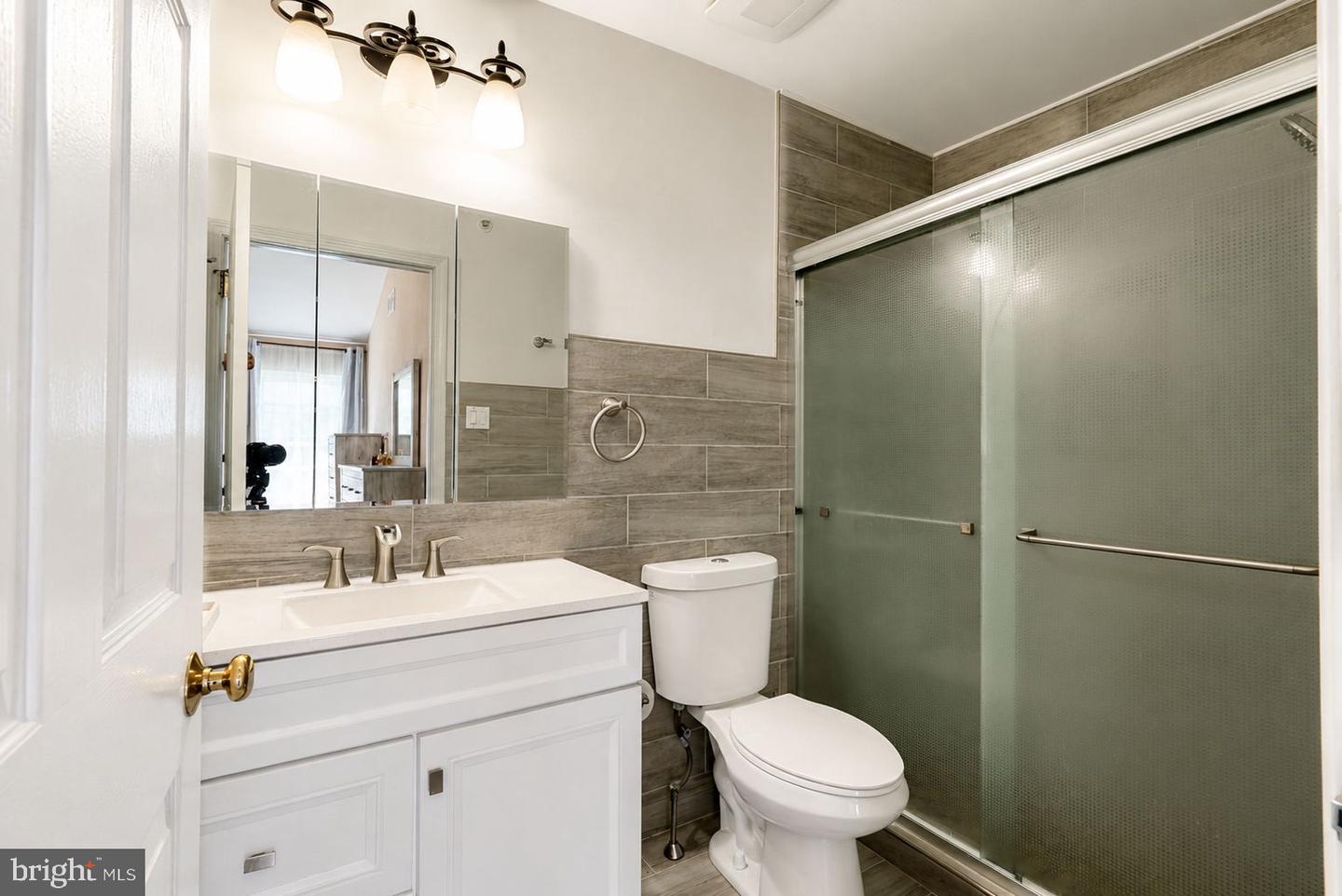1101 Julian Dr W Property Photo 32
