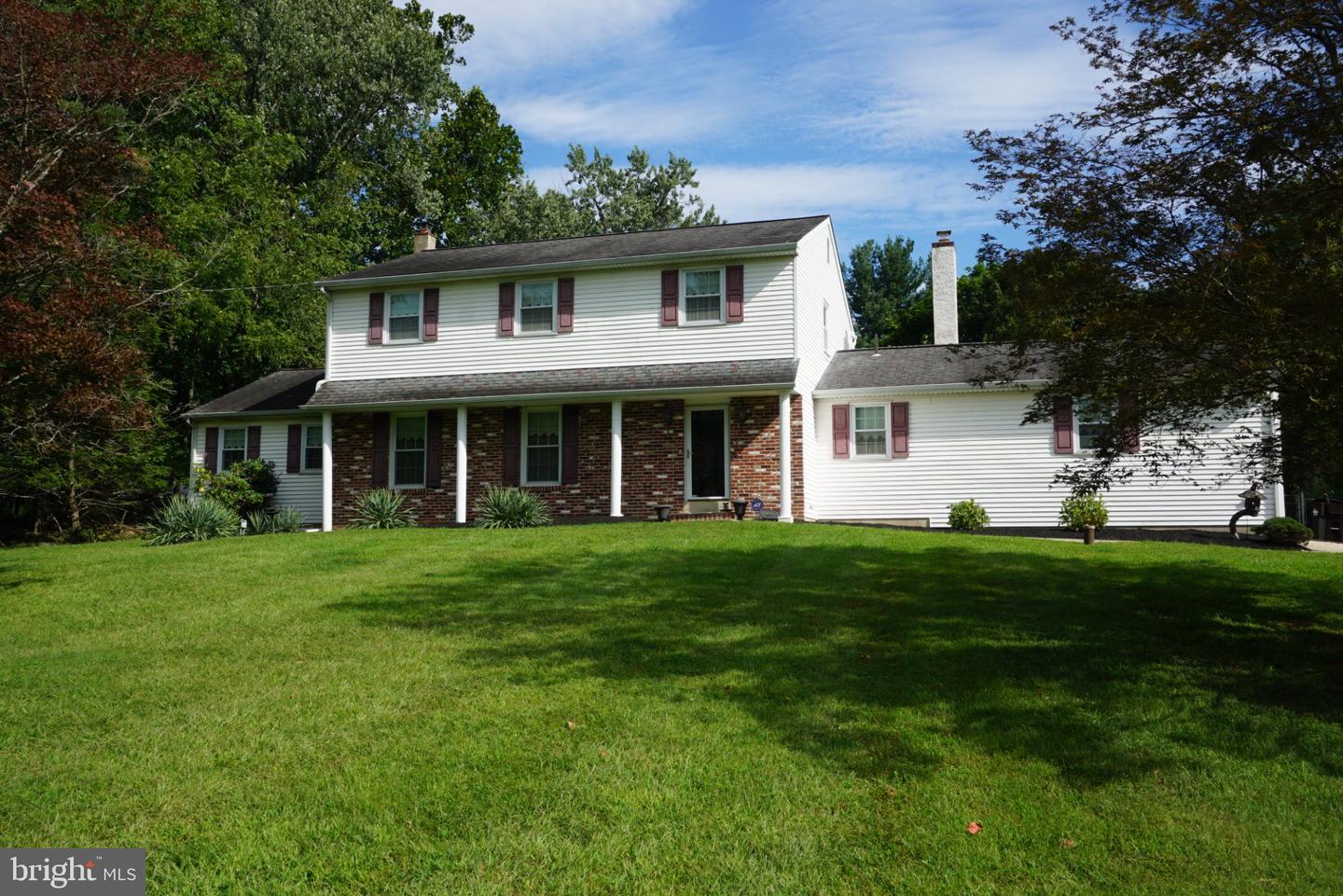 1567 Lower State Rd Property Photo 2