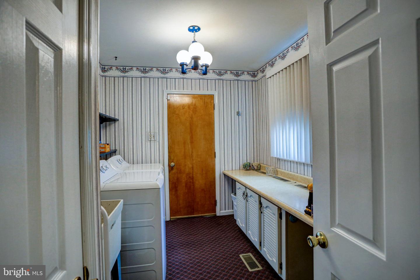 1567 Lower State Rd Property Photo 24