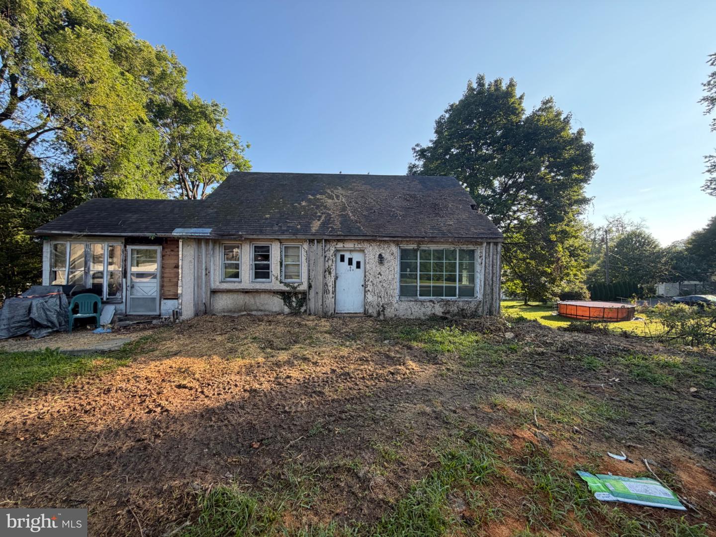 109 County Line Rd Property Photo 1