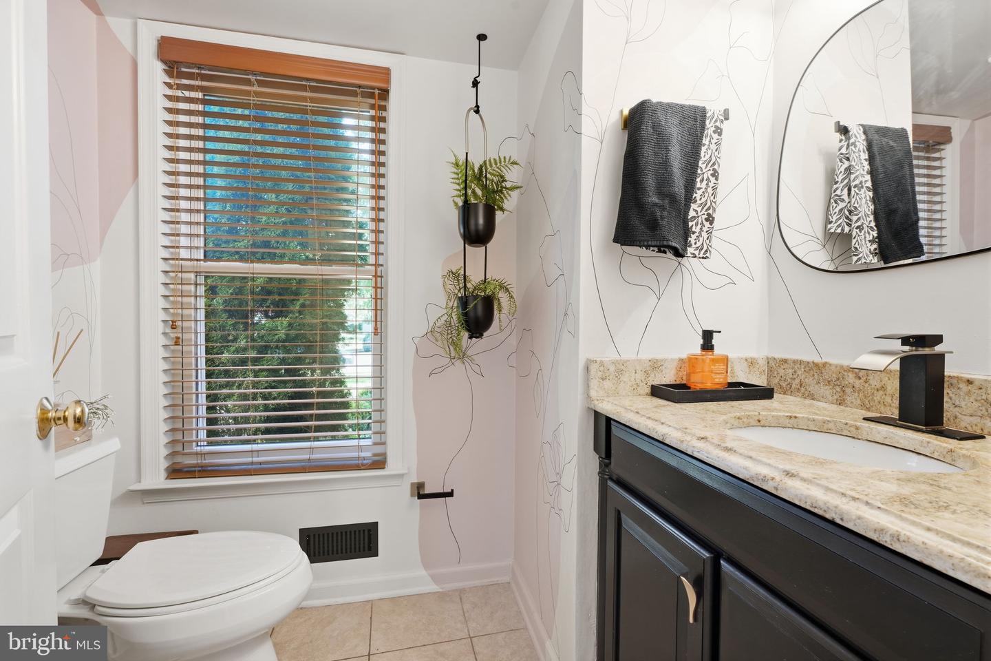 1208 Candlewick Ct Property Photo 10