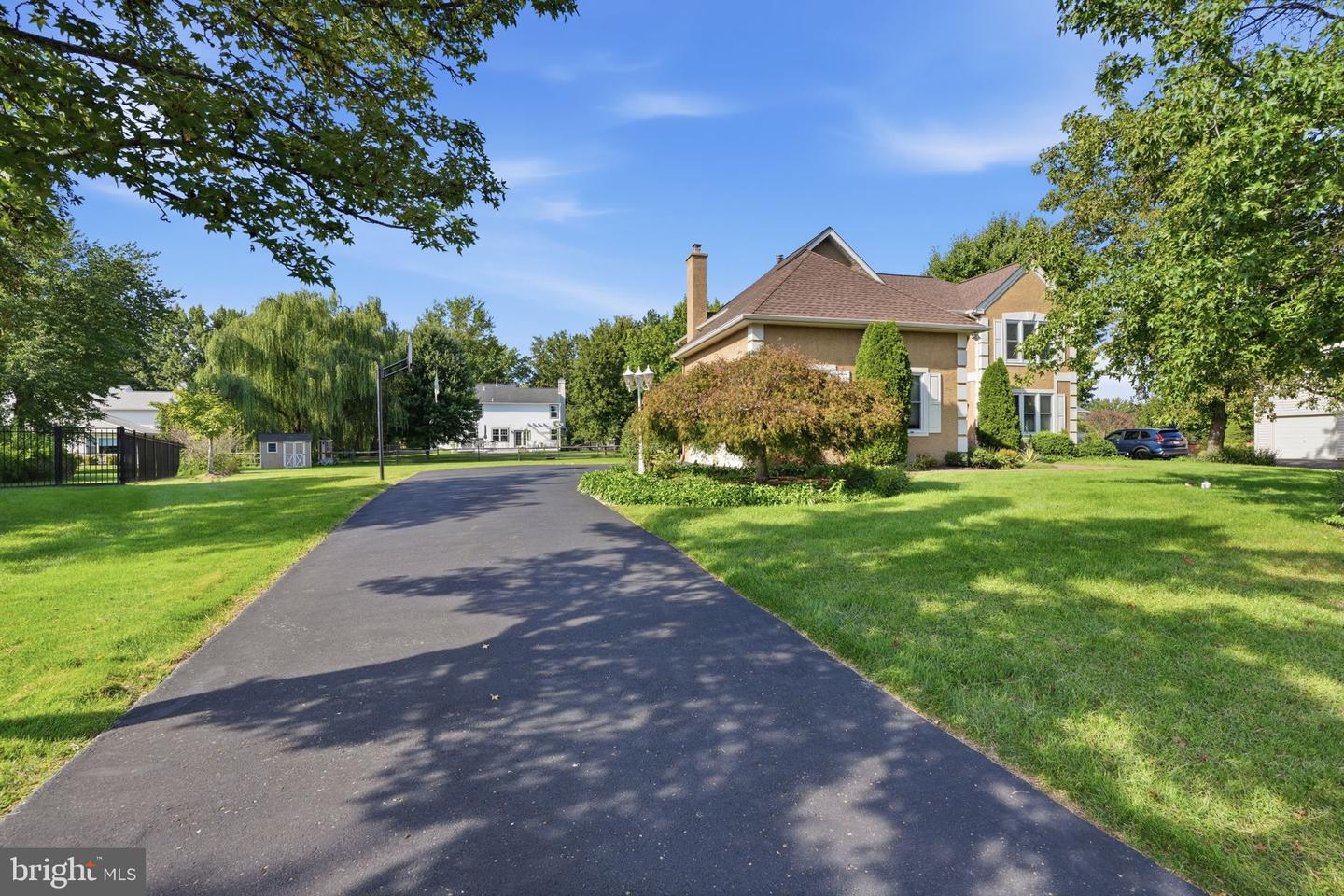 1208 Candlewick Ct Property Photo 25