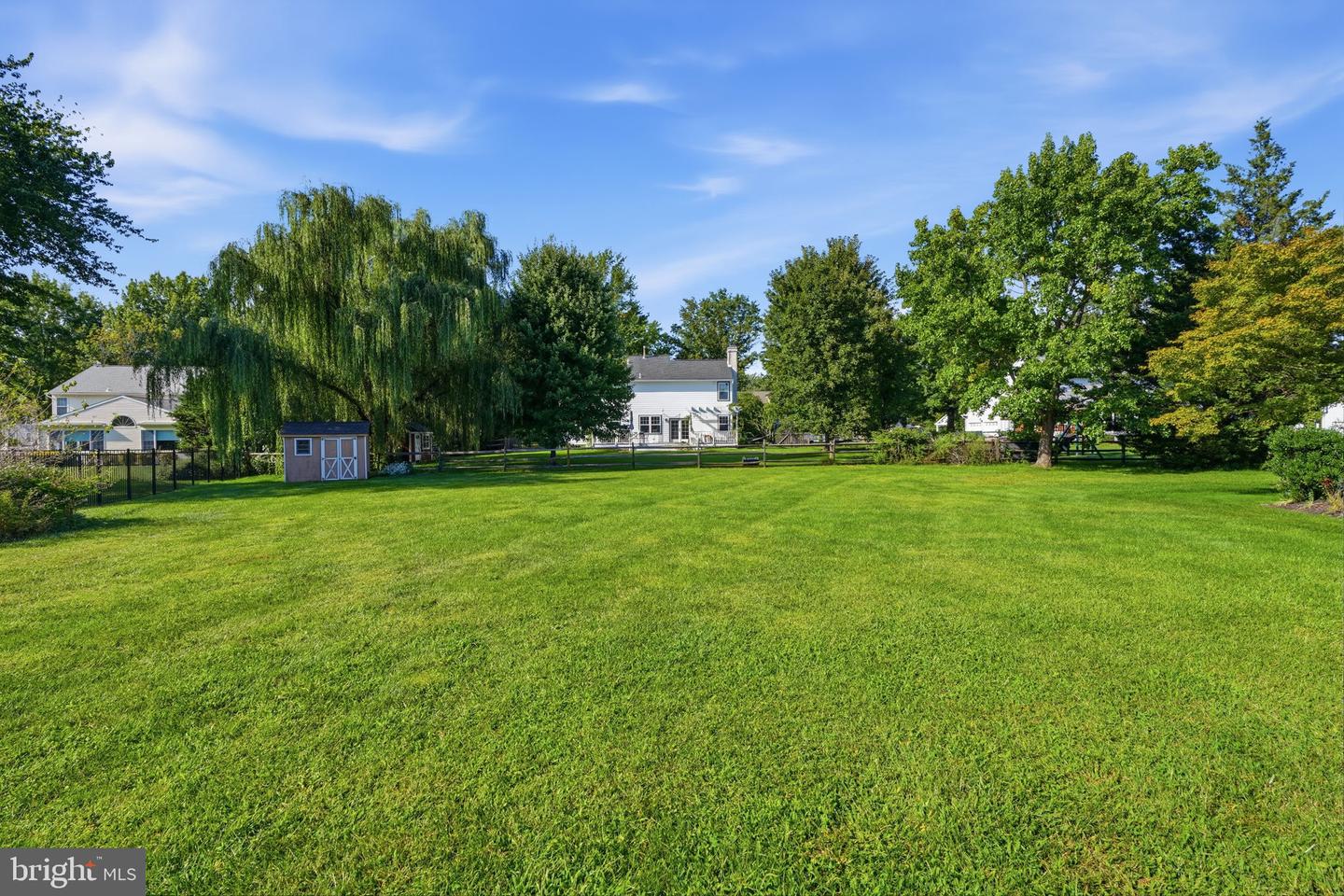 1208 Candlewick Ct Property Photo 27