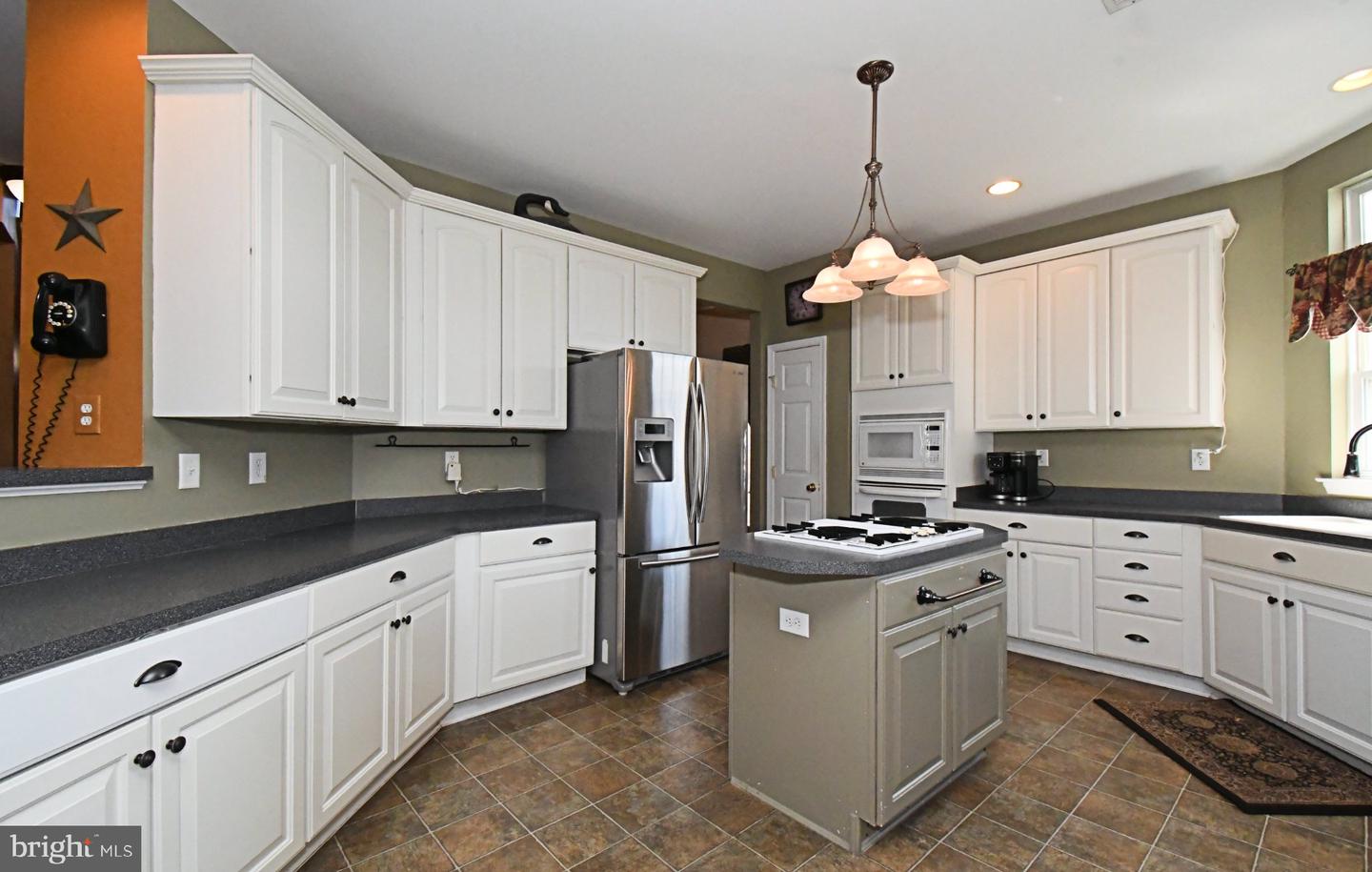4528 Deep Glen Way Property Photo 5