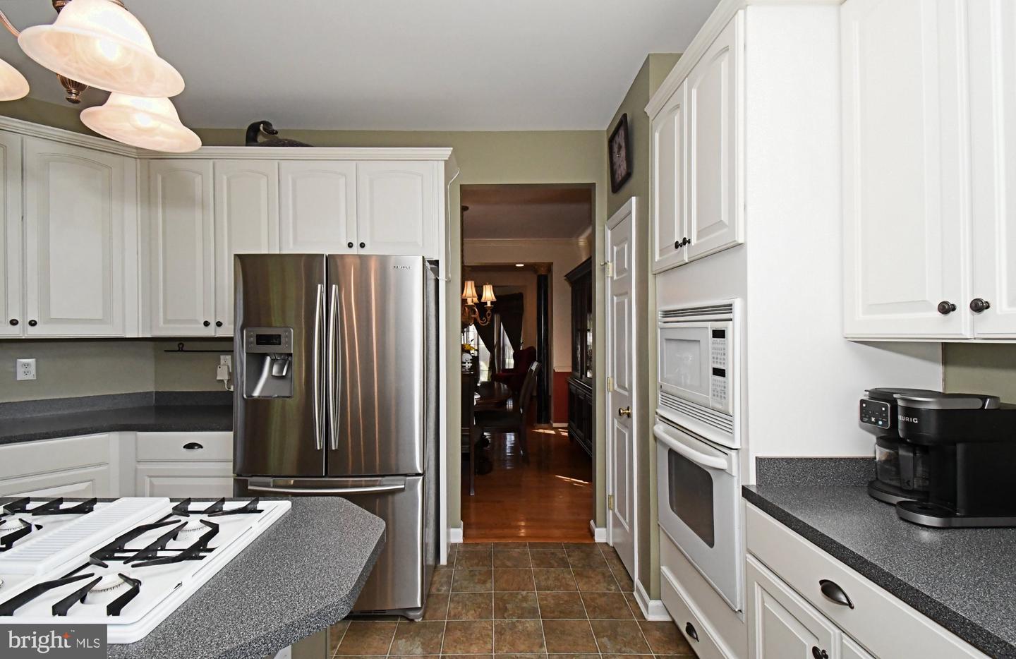 4528 Deep Glen Way Property Photo 9