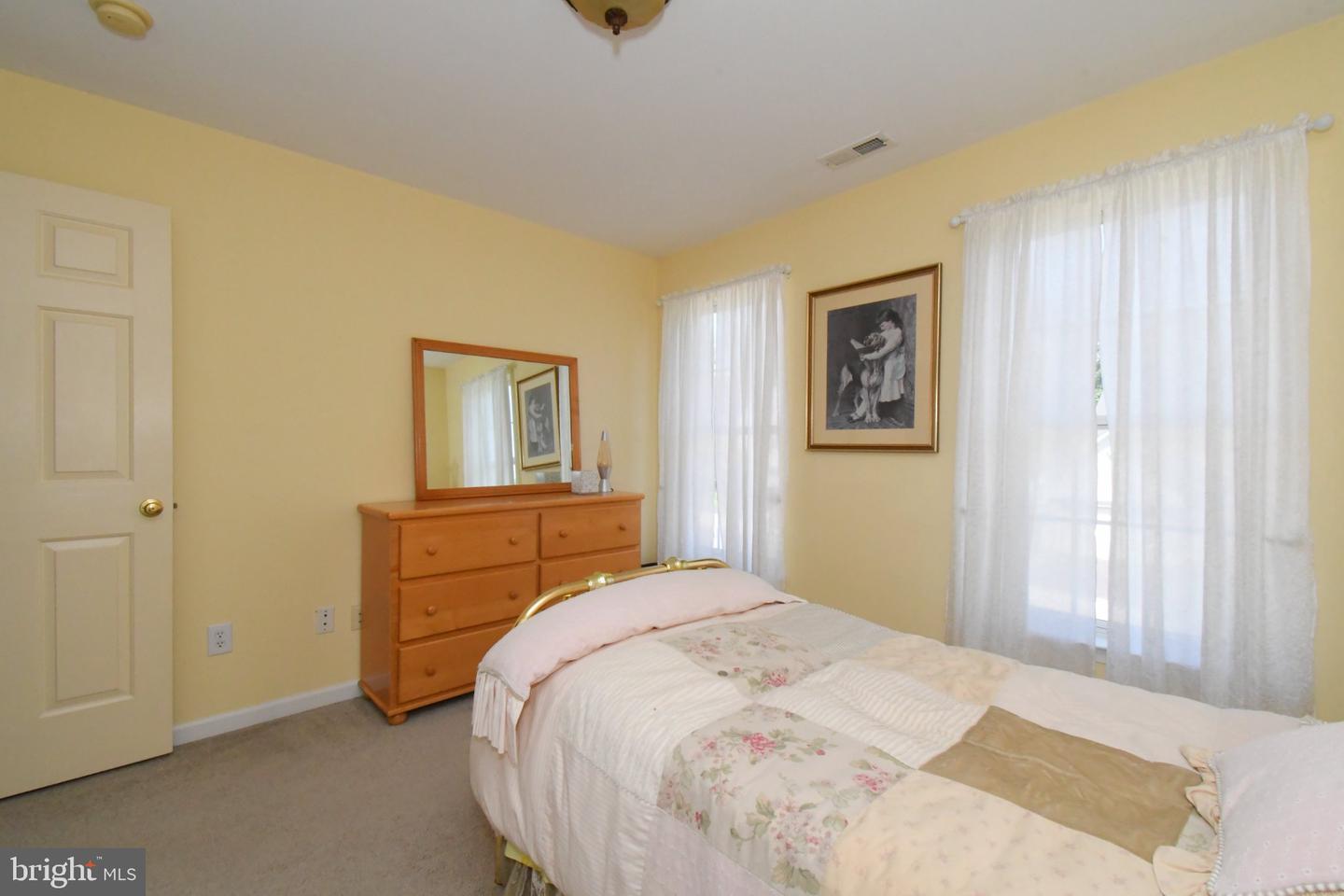4528 Deep Glen Way Property Photo 11