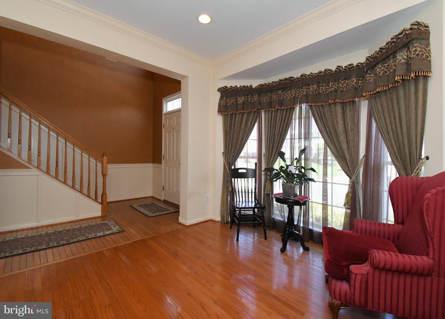 4528 Deep Glen Way Property Photo 19