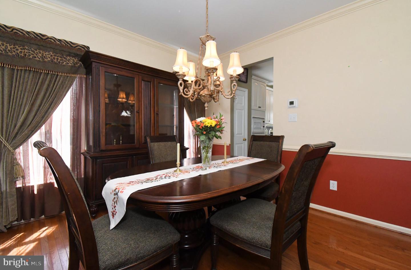 4528 Deep Glen Way Property Photo 21