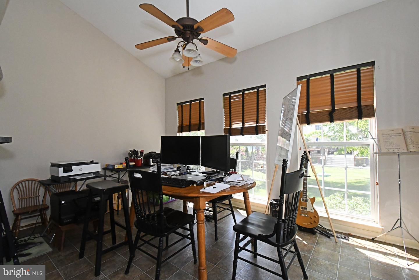 4528 Deep Glen Way Property Photo 27