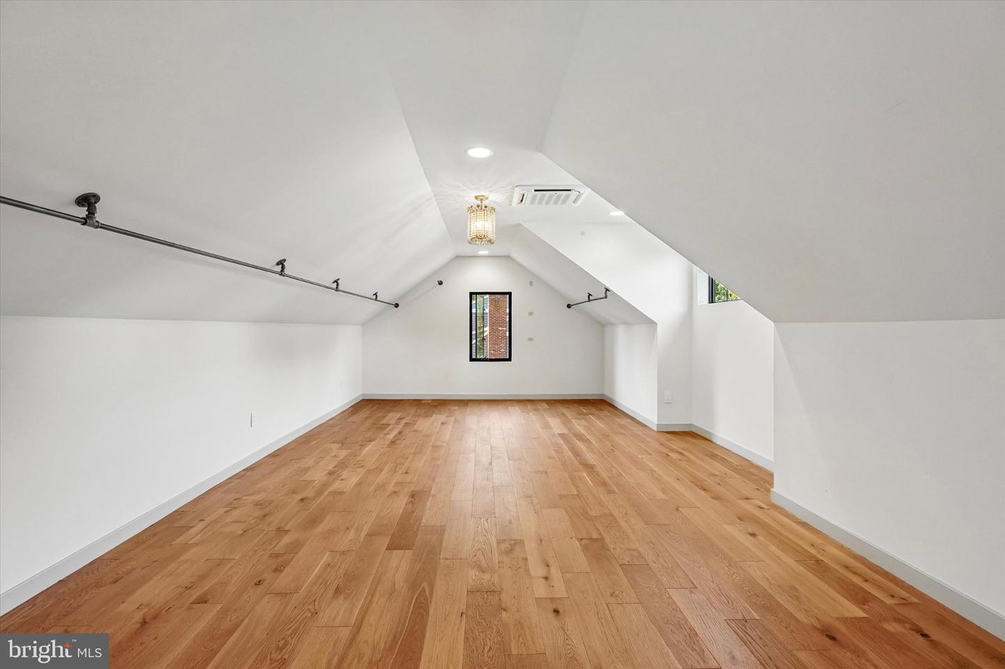 64 Canal Run W Property Photo 13