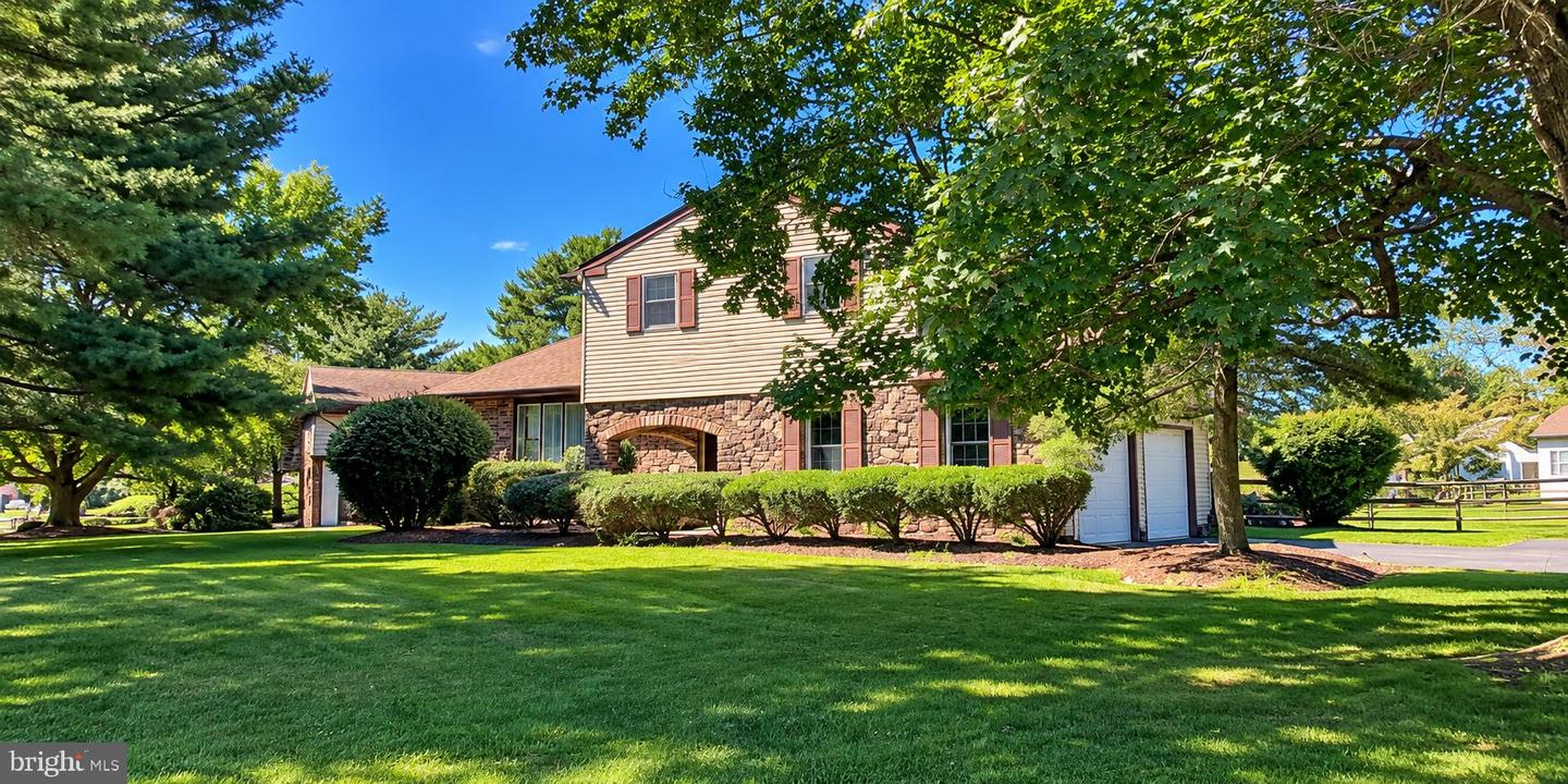 7 Carmelita Dr Property Photo 2