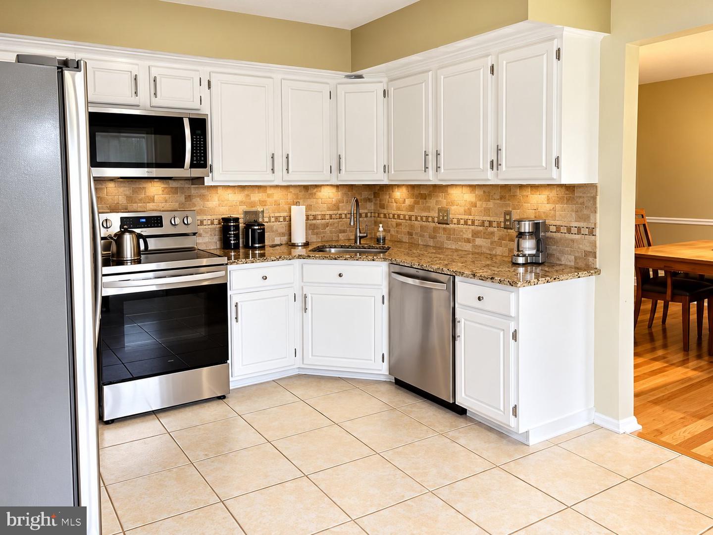 7 Carmelita Dr Property Photo 3