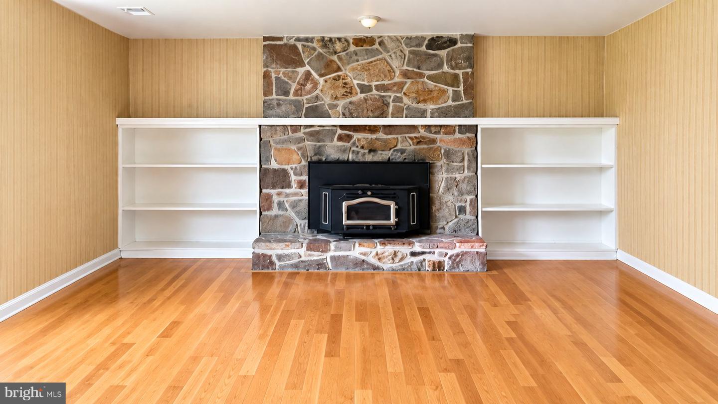 7 Carmelita Dr Property Photo 6