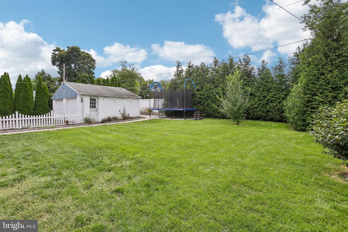 1024 Broadview Ave Property Photo 4