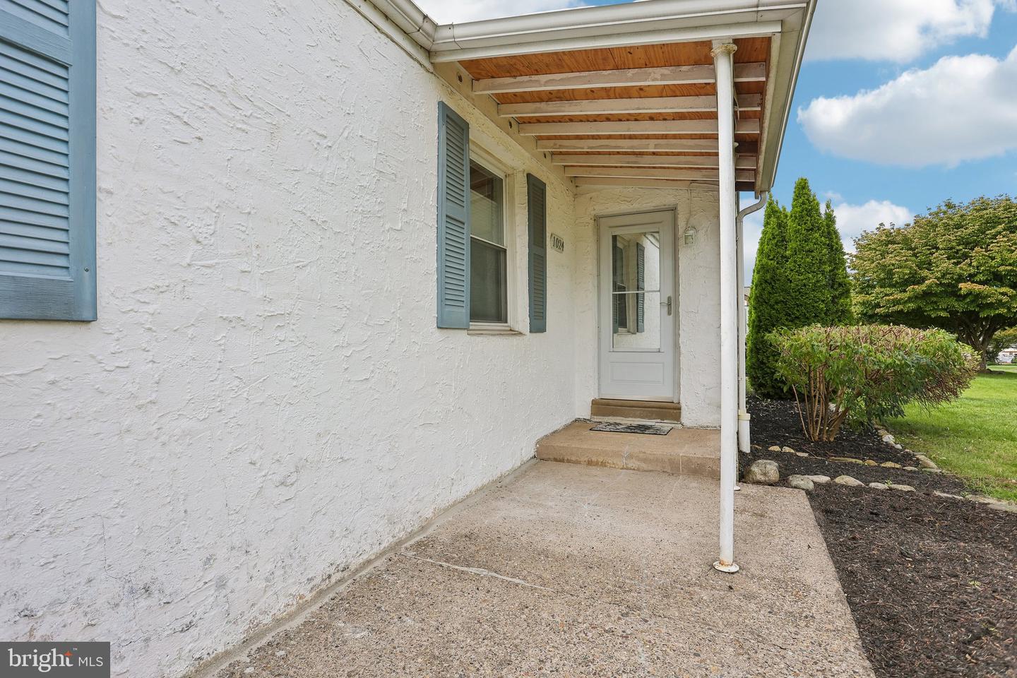 1024 Broadview Ave Property Photo 36