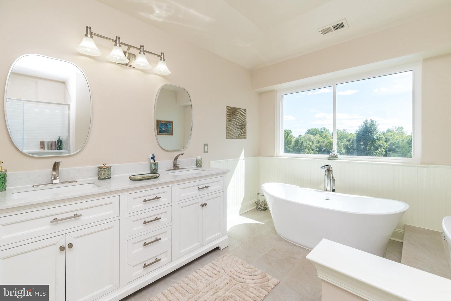 1616 Stony Cir Property Photo 4