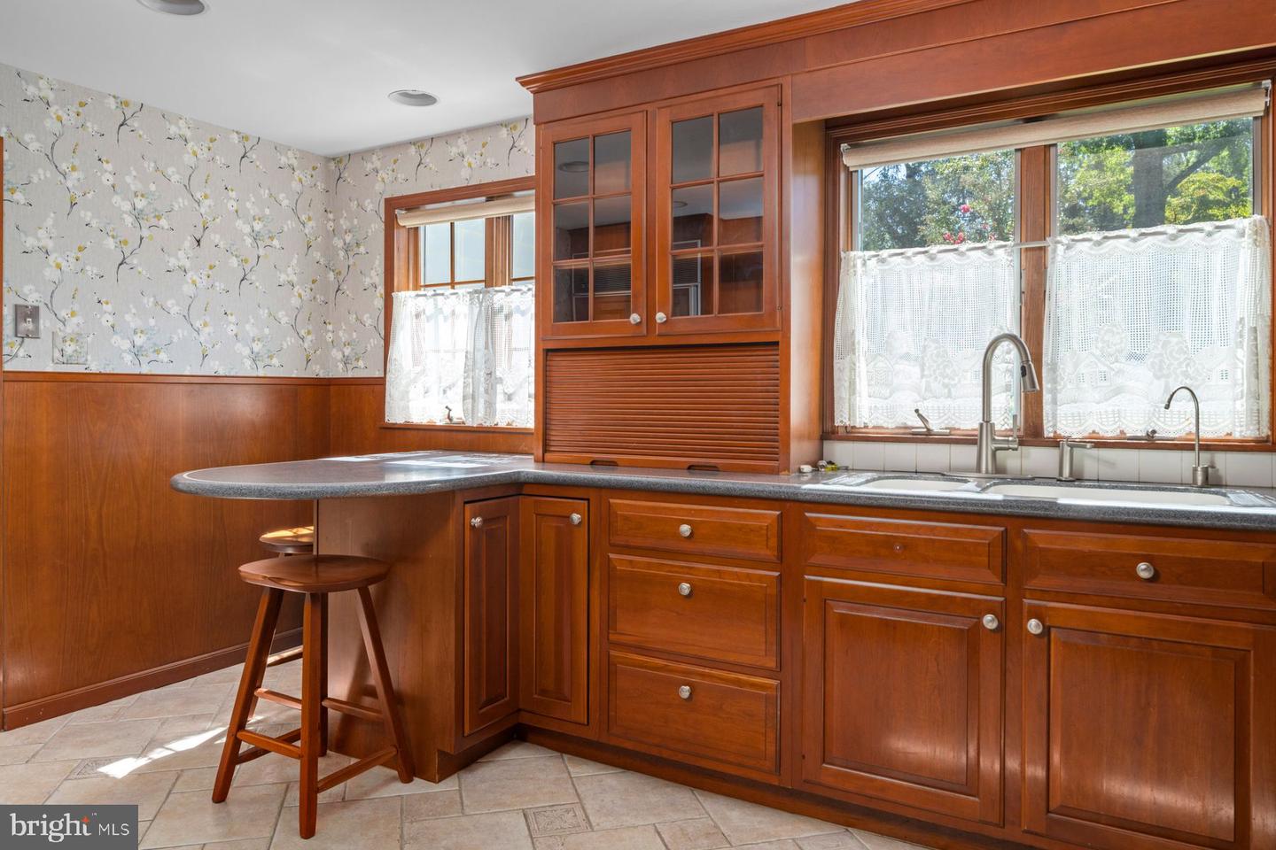 1006 Buckingham Way Property Photo 6