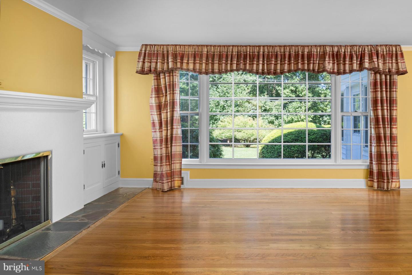1006 Buckingham Way Property Photo 11