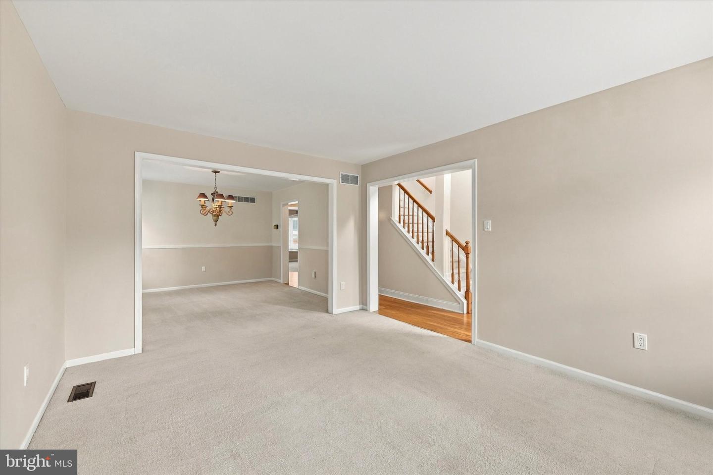 7 Ruby Ct Property Photo 2