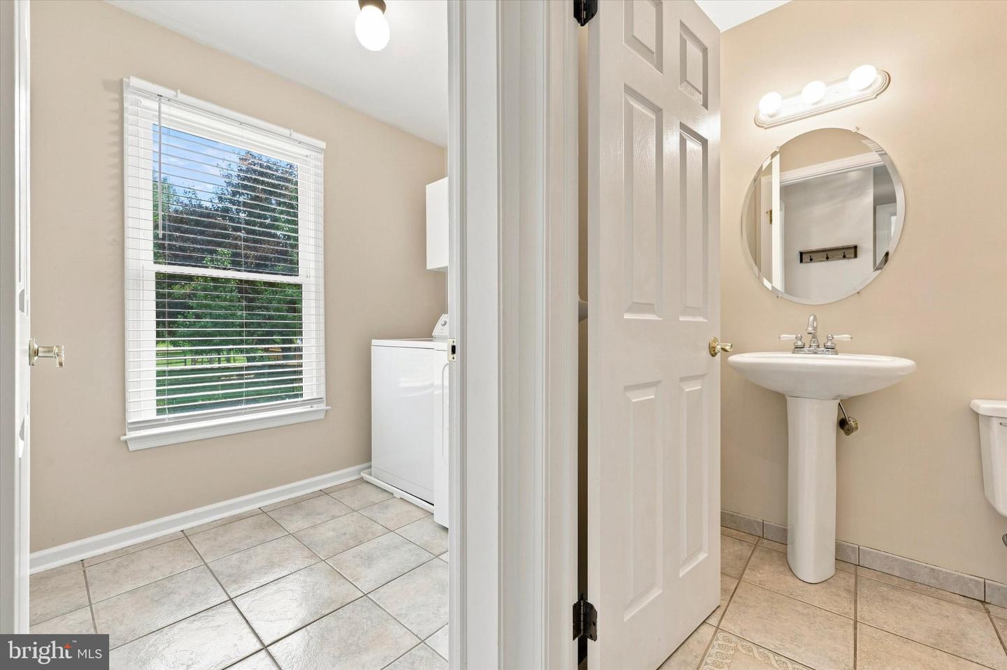 7 Ruby Ct Property Photo 6