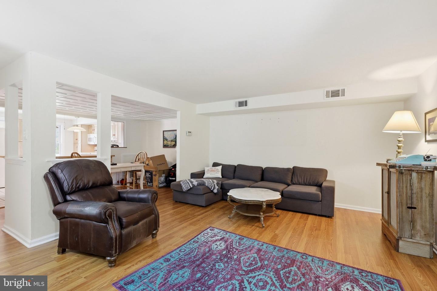 17 Constitution Ave Property Photo 18