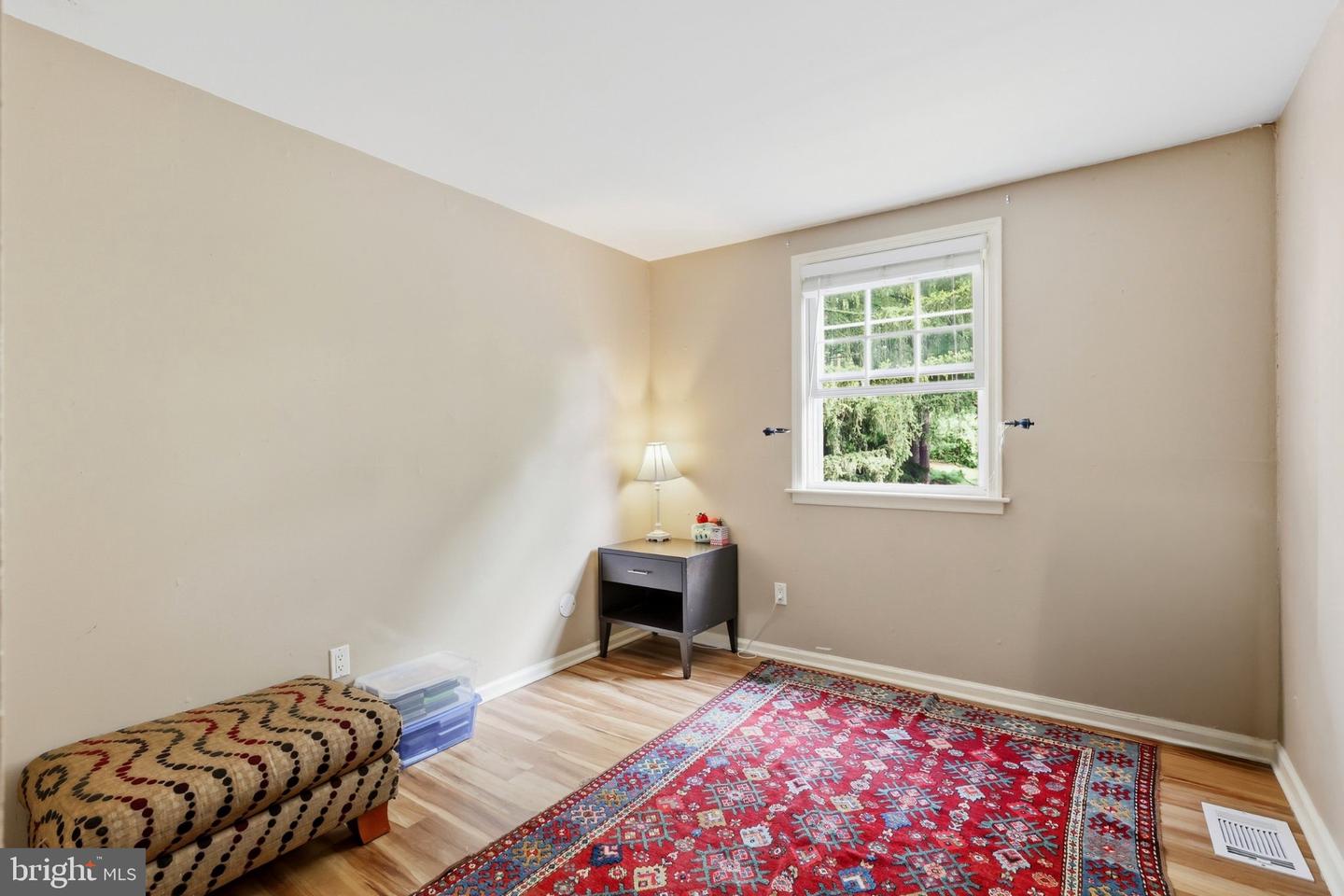 17 Constitution Ave Property Photo 27