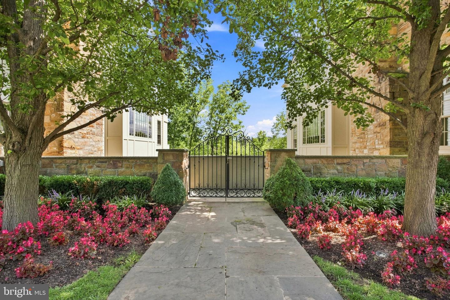 68 New St Property Photo 42