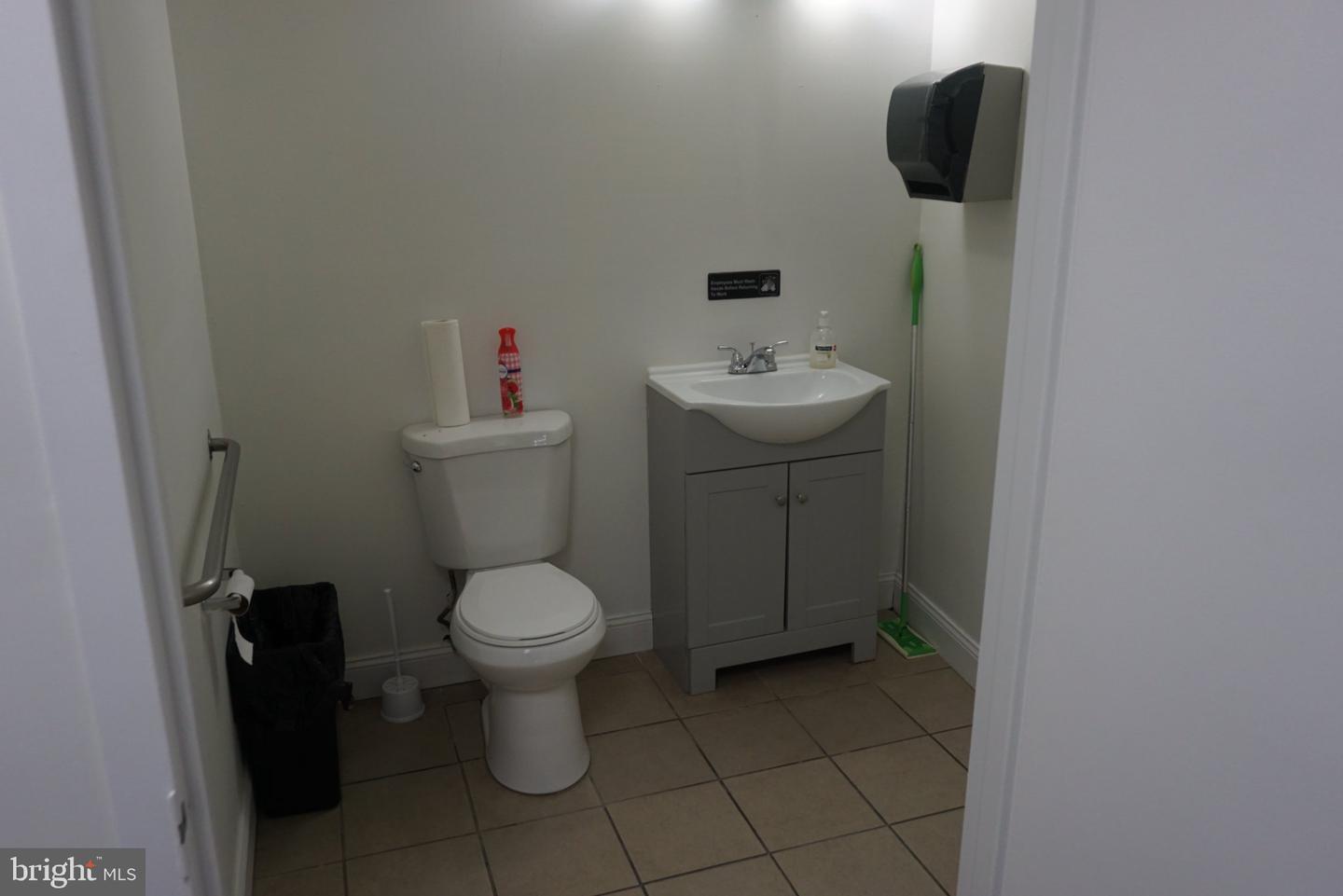 25 W Butler Ave #300 Property Photo 8