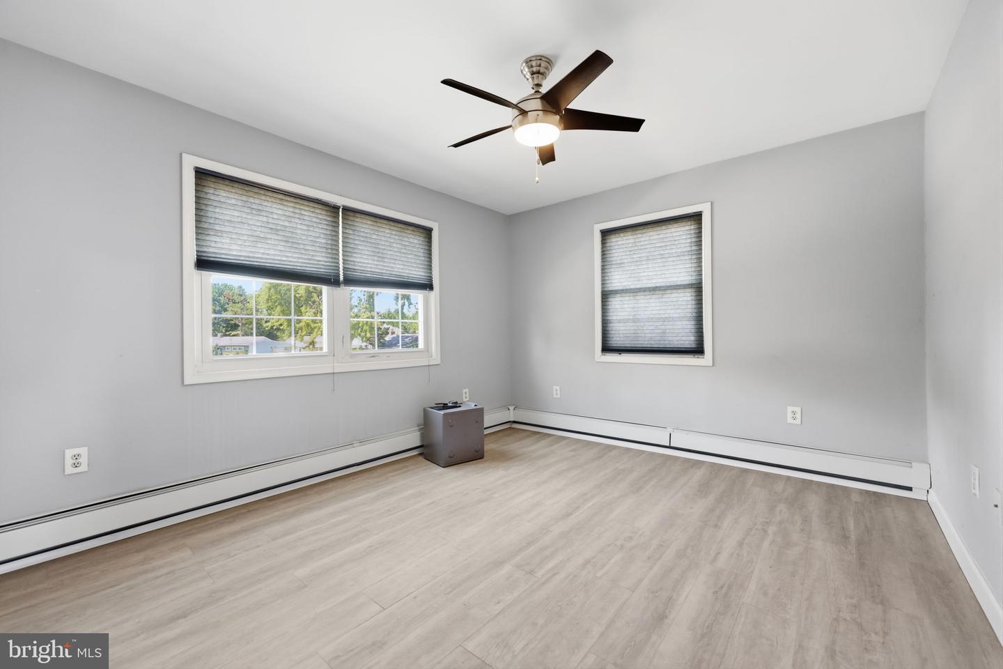 551 Stonybrook Dr #e Property Photo 11