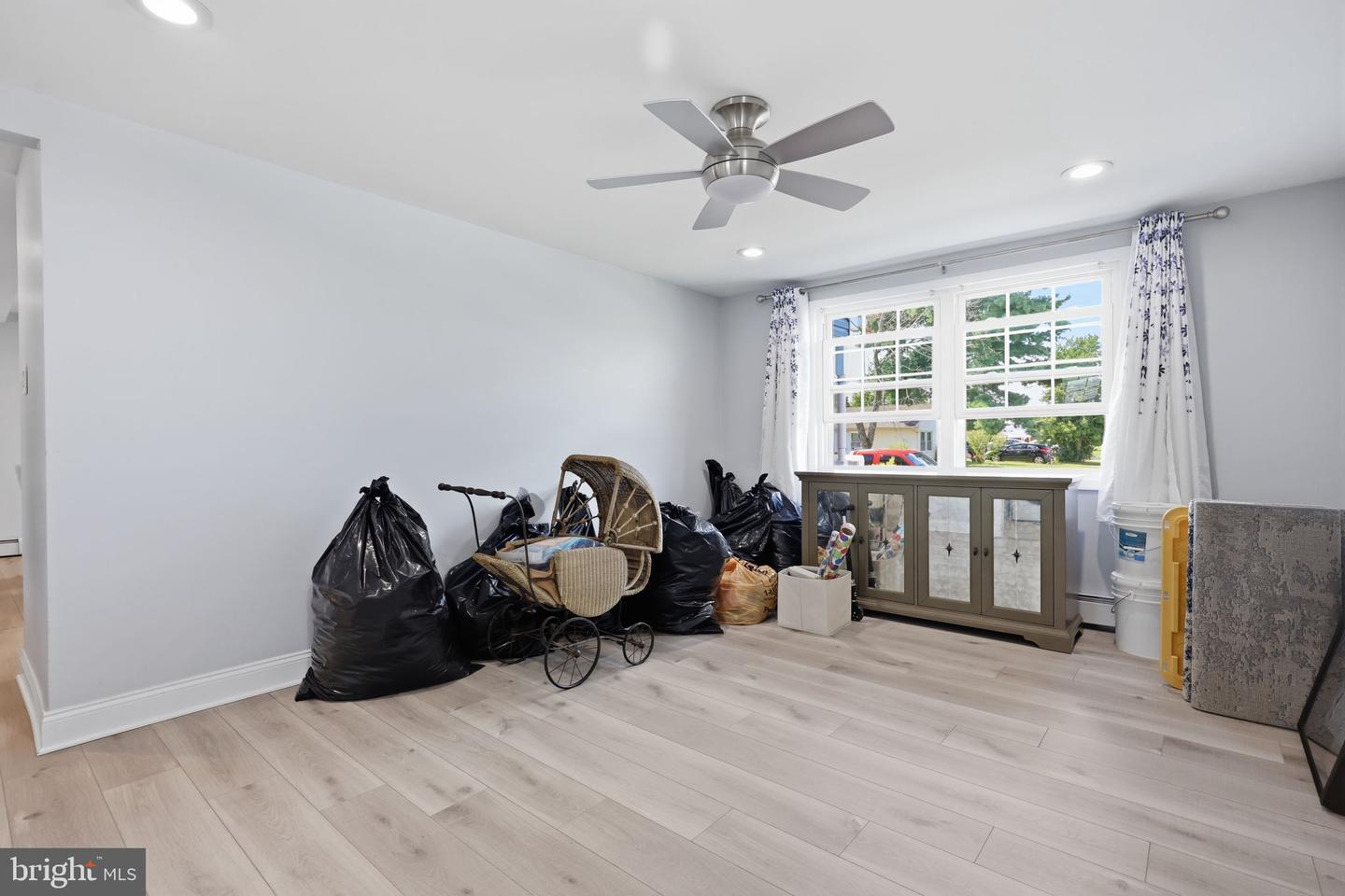 551 Stonybrook Dr #e Property Photo 26