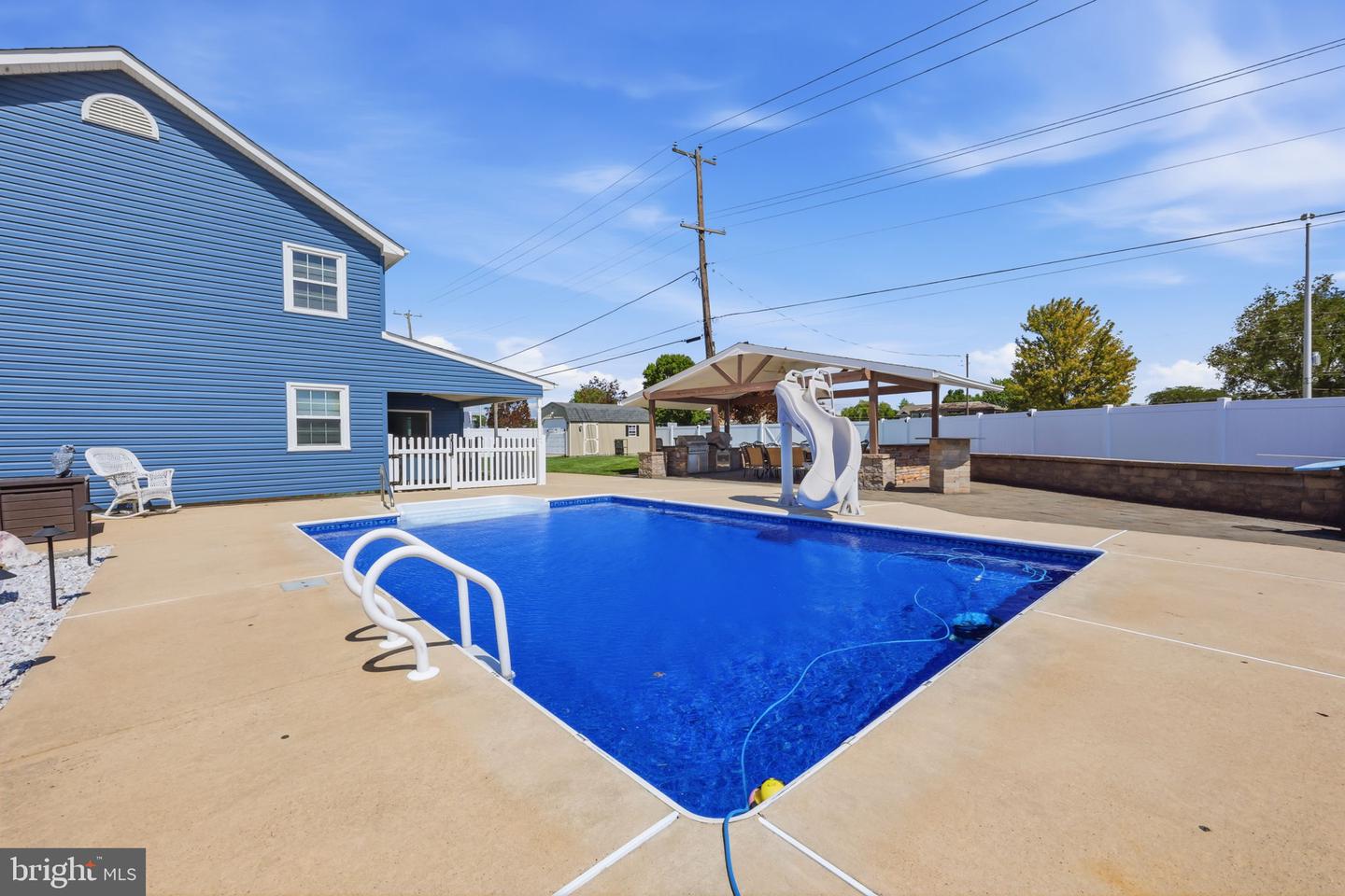 551 Stonybrook Dr #e Property Photo 36