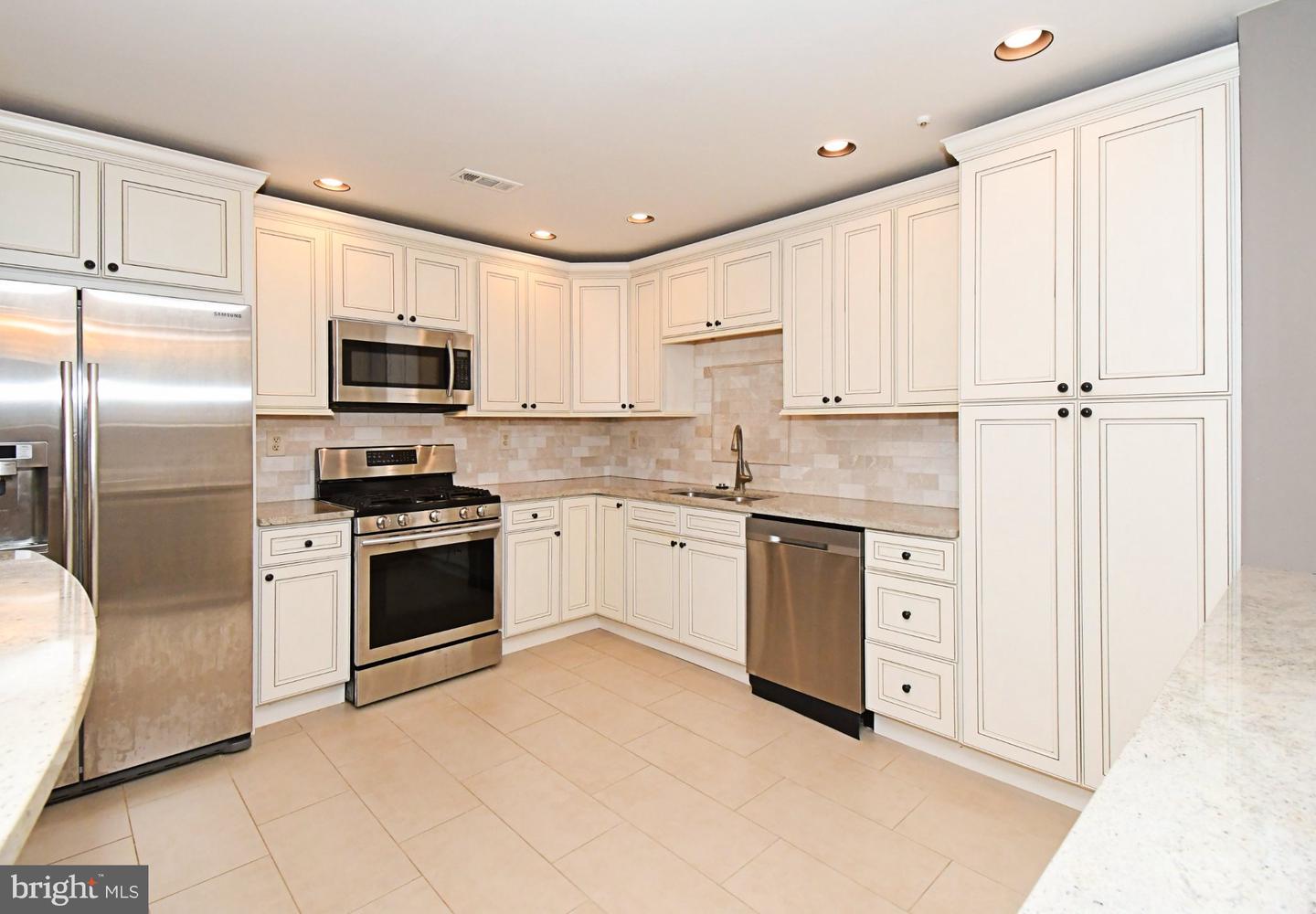 6 Kanon Ct Property Photo 13