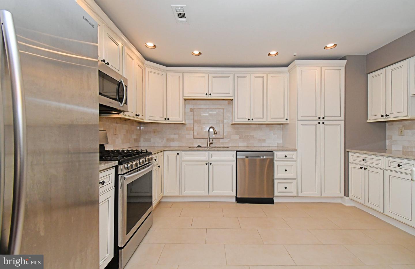 6 Kanon Ct Property Photo 15