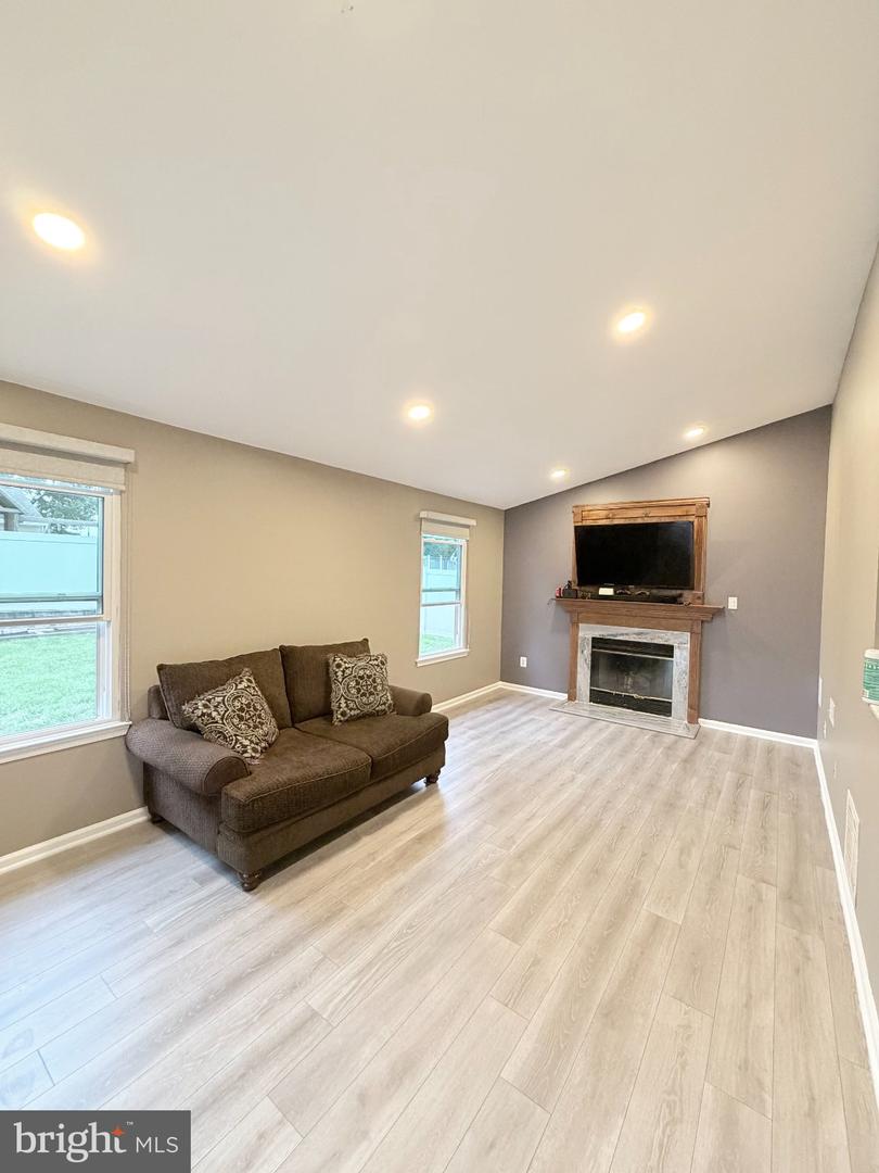 1322 Bradford Ln Property Photo 11