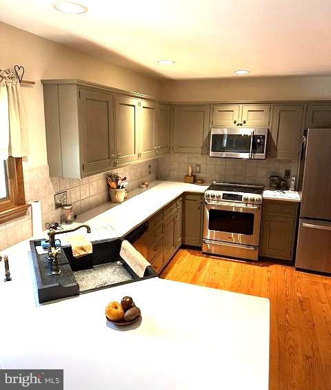 1 Kristine Ln Property Photo 7