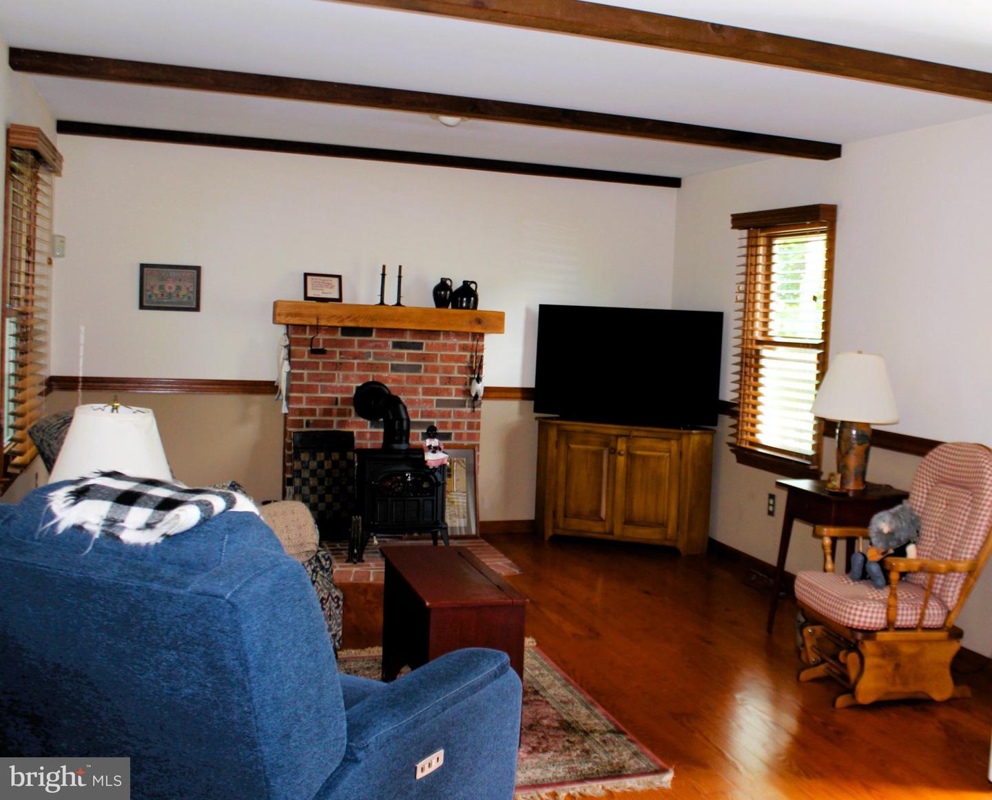 1 Kristine Ln Property Photo 15
