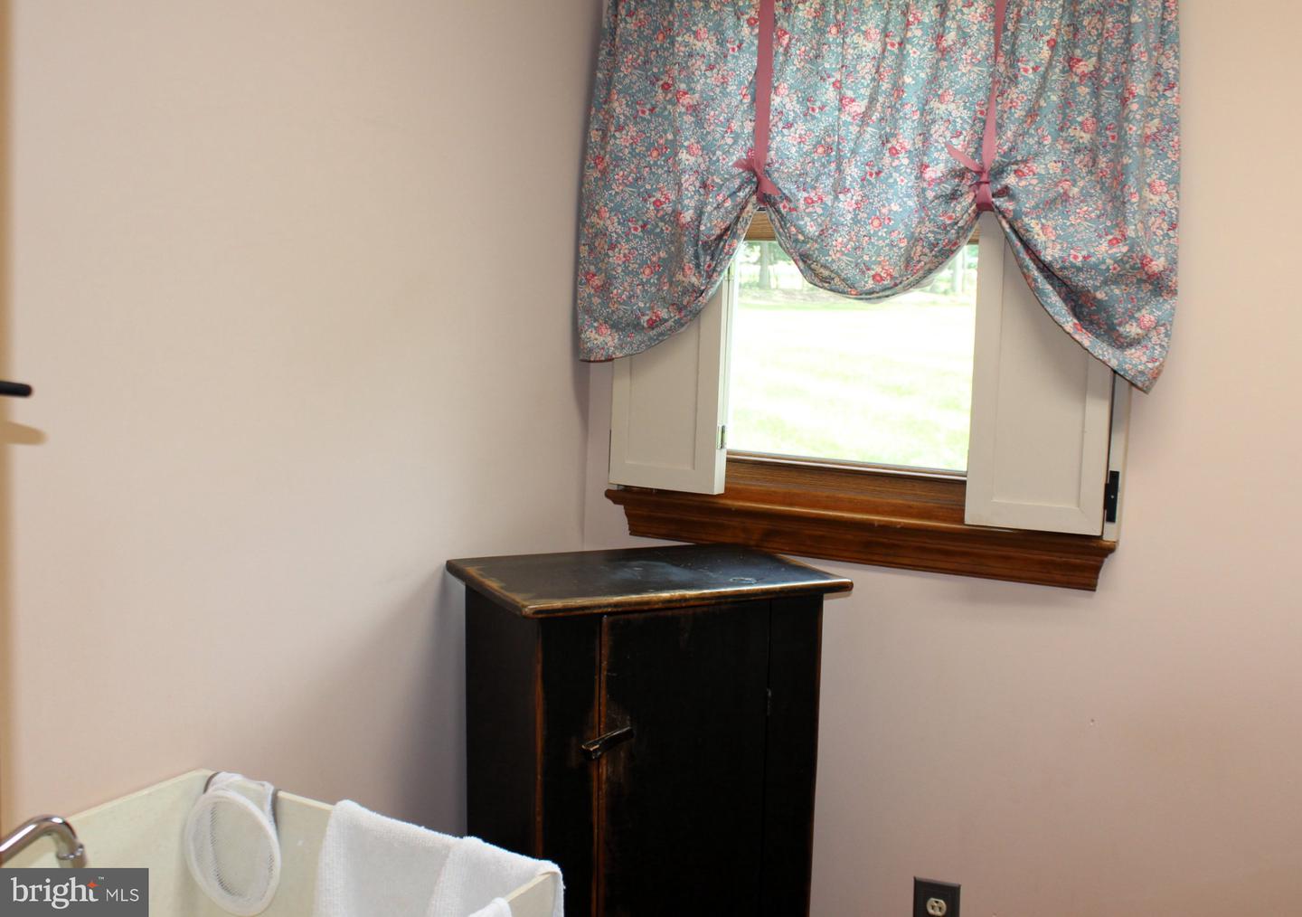 1 Kristine Ln Property Photo 21