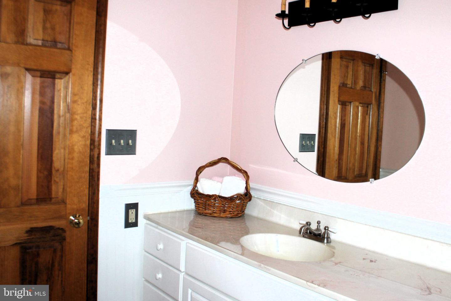 1 Kristine Ln Property Photo 40