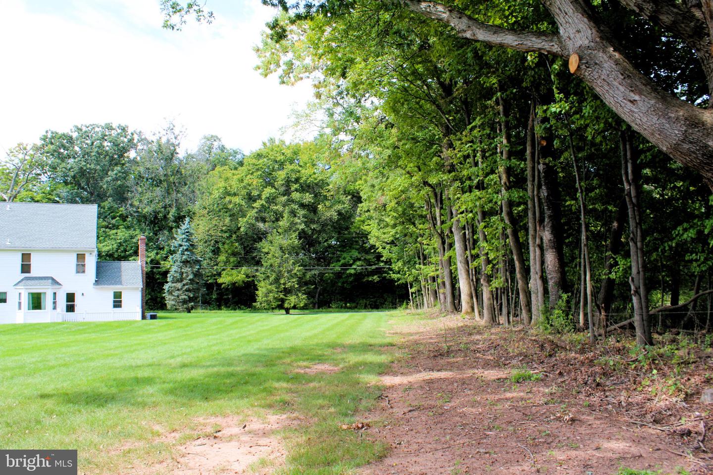 1 Kristine Ln Property Photo 57