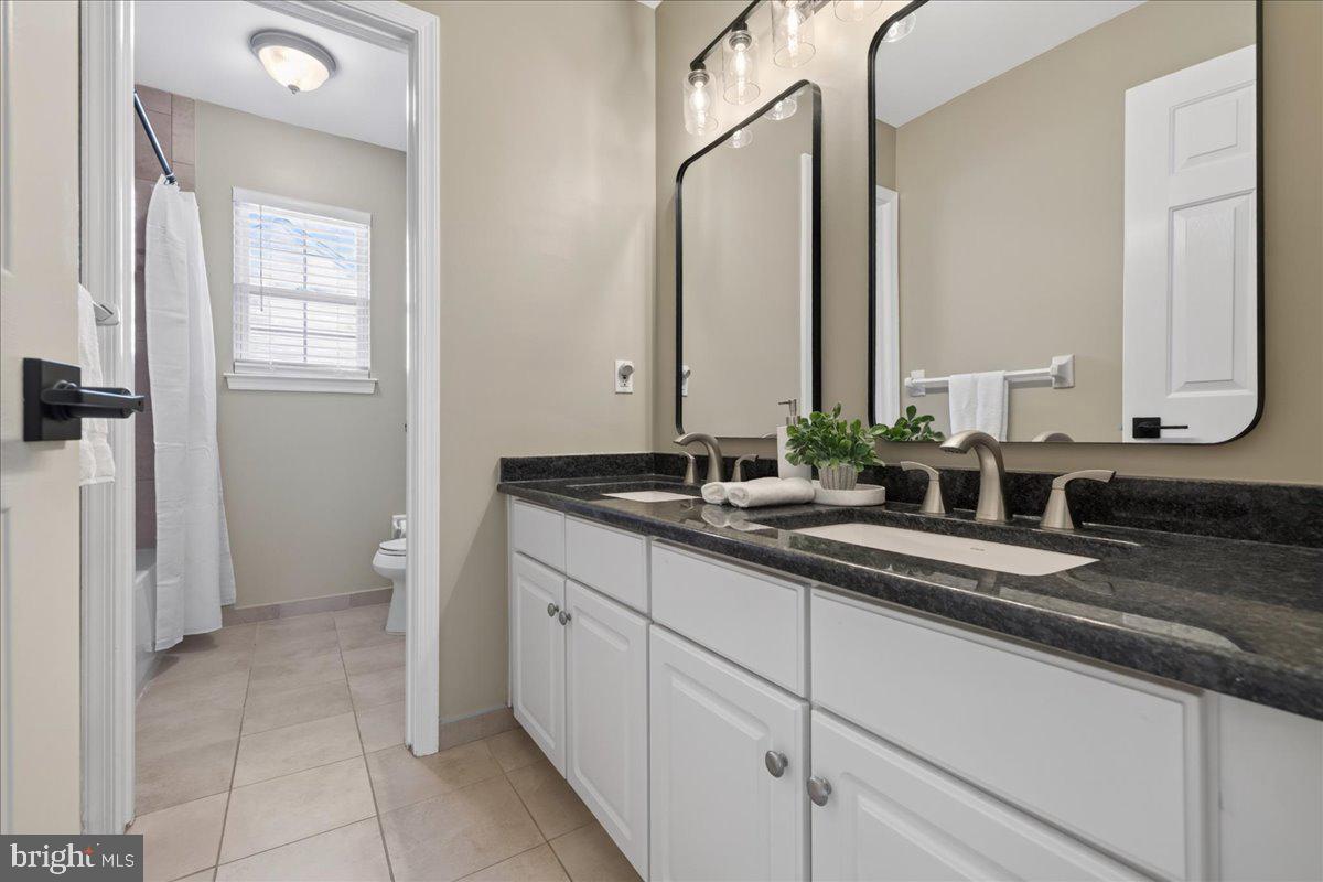 1211 Longmeadow Ln Property Photo 35