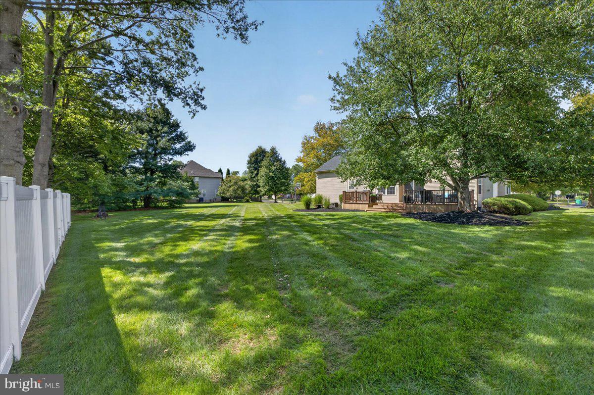 1211 Longmeadow Ln Property Photo 48