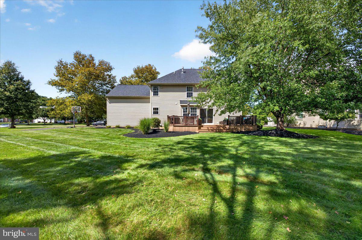1211 Longmeadow Ln Property Photo 49