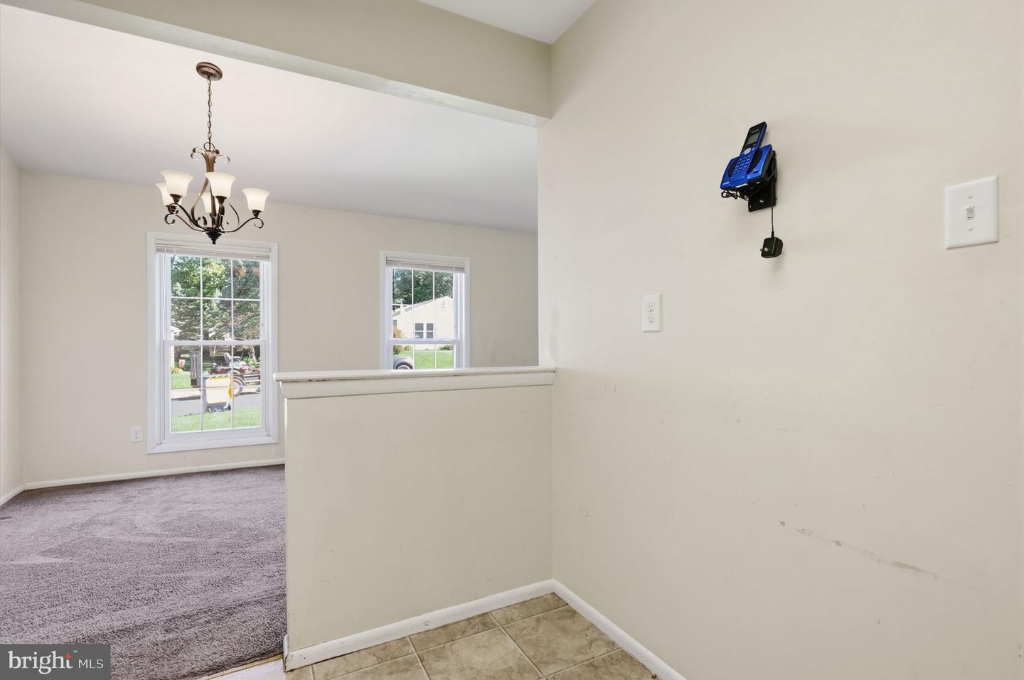 147 Commonwealth Dr Property Photo 12