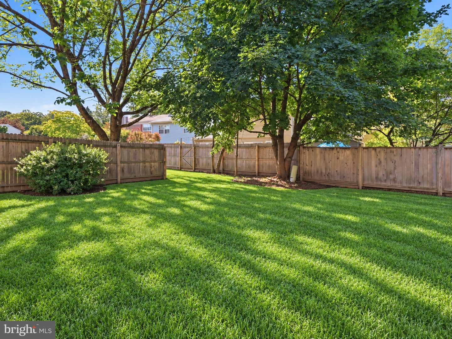 147 Commonwealth Dr Property Photo 32