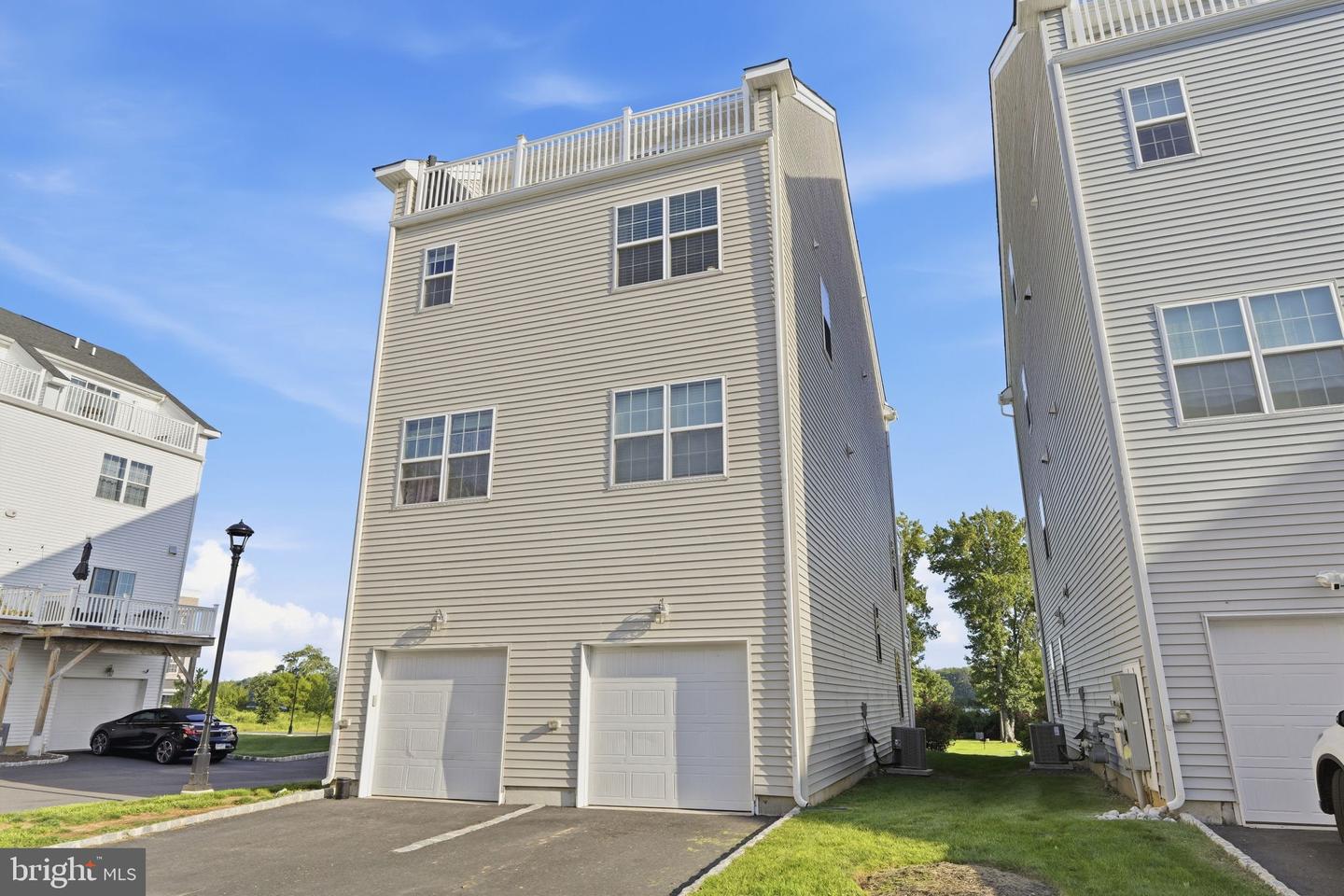 132-b Dock St Property Photo 41