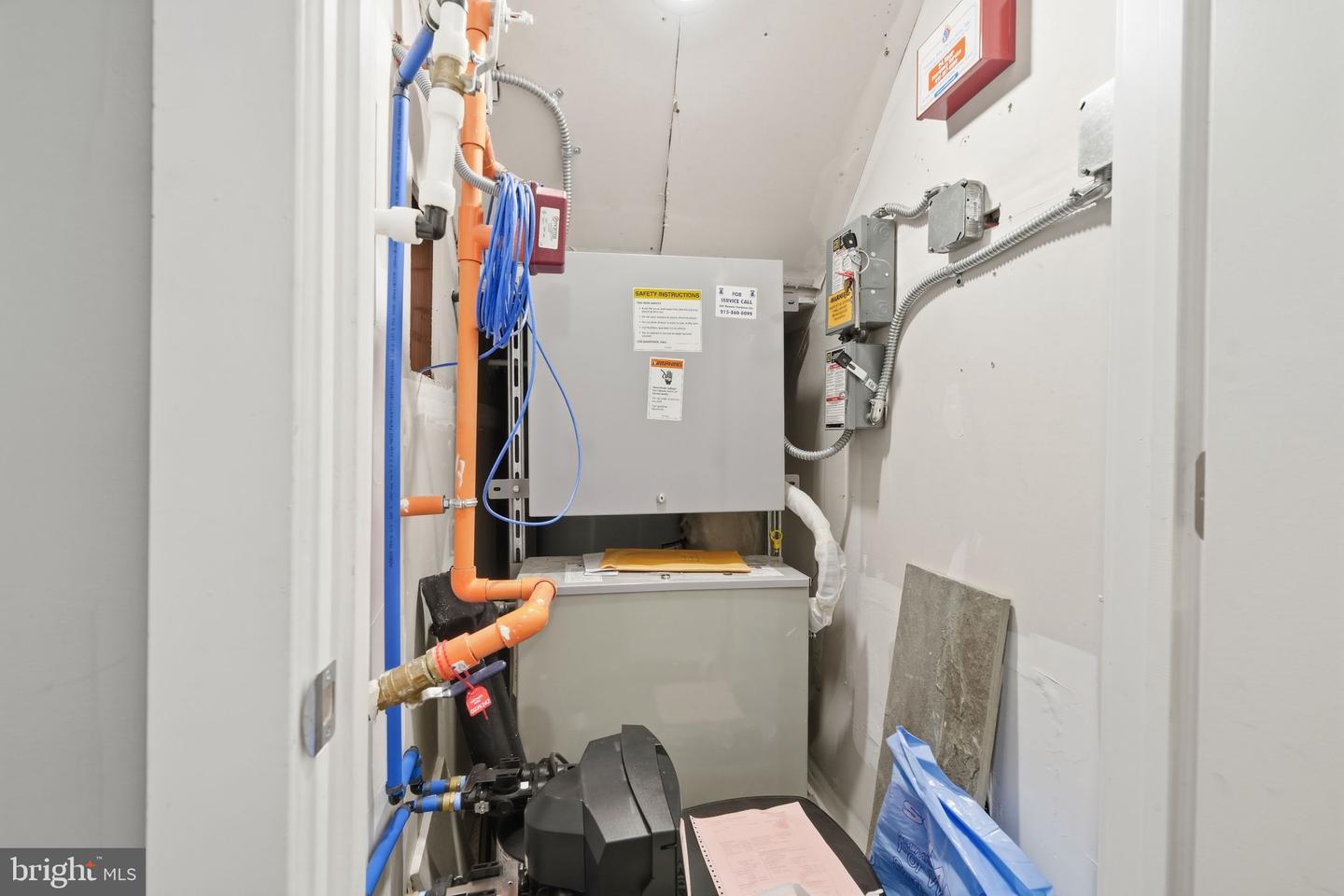 132-b Dock St Property Photo 47